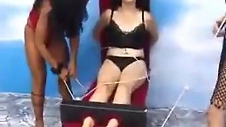 Spitting Domination
