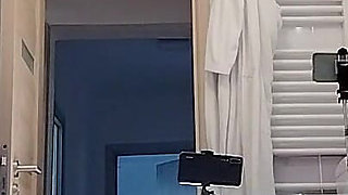 Sexy Wife Shaves Her Pussy Hair.