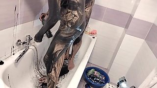 Amateur Couple Takes a Bath, Wife with Hairy Pussy, Big Ass, Big Tits.