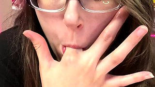 Big boobs milf masturbates with her dildo