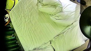 Amateur fucking while on hidden cam