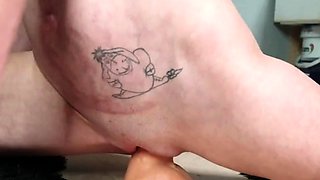 Flexible Solo Girl Uses Dildo for Orgasmic Fun