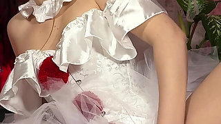 Horny Clown Girl Ellise Sneaks Into the Bedroom and Plays Until She Explodes