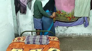 Desi Bhabhi Hot Talk Turns Into Sex - Indian Aunty Creampie Fucking