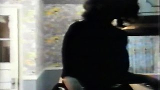 Nylons fetish femdom tearing her stockings