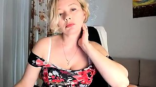 Blonde emo amateur solo masturbation