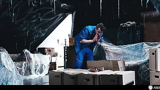Voluptuous Sam Bourne and May Thai - real life sex doll scene - Freeze