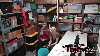 Petite jugged teenie proves her virginity terribly like a whore