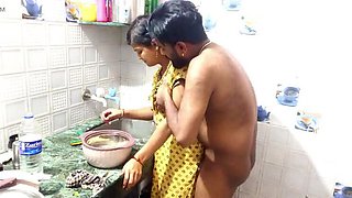 Hot Indian Girl Aalox Fucked Hard in Kitchen - Desi Sex Mumbai