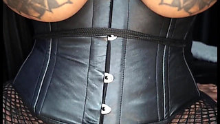 Kinky Slut Queen Dark Goddess Fuck & Squirt Giant Ticky Niki 8xl