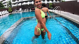 Bisexual amateur Thai girls in threesome
