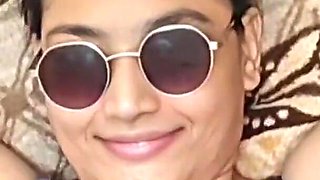 Ladki Ne Apne Chote Bhai Se Bagal Ke Baal Utarvaye