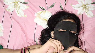 Poonam bhabhi ko devar ne Fingering karte hue pakda bhabhi ki chut ko devar ne choda Part-1
