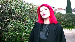 Oney, 23, welcomes us to her home in Aix-en-Provence to try... anal! - Jacquie et Michel TV