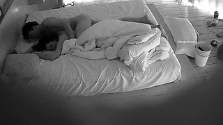 Horny fat arab housewife fingered on amateur hidden cam