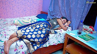 Indian Desi Wife Fucked Hard by Her Servant
