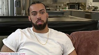 Sexy Latina Penelope Woods wants to get back with her friend's brother