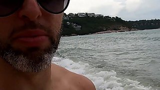 Big Tits Thai Bombshell Gets Beach Picked up