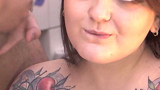 Pussy Massage Close-up and Then Slobbery Blowjob