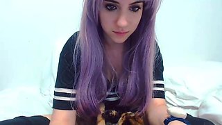 Hot amateur webcam teen masturbates for their fans