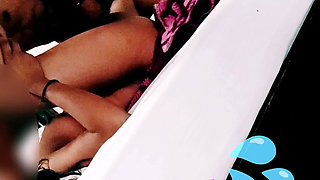 Delhi university senior very hot chubby girl fuck in doggy style