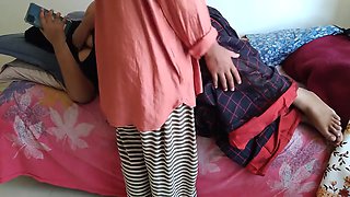 Indian 55y Old Horny Priya Aunty Watching X Video On Mobile In Bed While Padosi Came And Ass Fuck