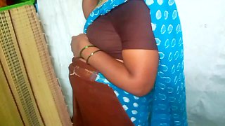 Long Hire Indian Aunty Nice Boobs Show
