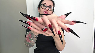Finger Snapping and Sucking, Hot Black Color Long Nails, Sharp Claws