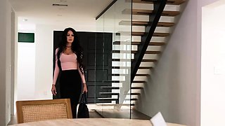 Naughty America - Jamie Michelle gets turned on by Ricky