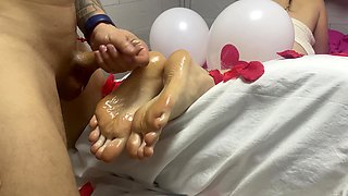 Valentine's Footjob Fantasy: Oiled Soles & Rose Petals