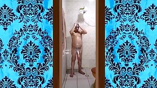 O Meu Banho Gostoso Com o Pau Duro 001