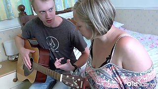 British Mature Shooting Star Gets Pounded By Chris Cobalt