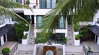 Amateur teen in a long intense solo scene