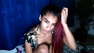 amateur sweetdesire12 flashing ass on live webcam