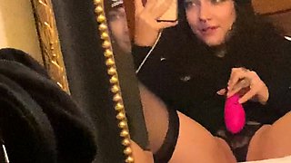 Amateur czech teen in her first toy induced orgasm