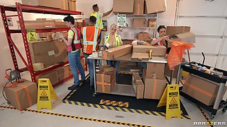 Working Girls With Celtic Iron, Air Thugger, Chloe Surreal, Nick Strokes, Mike Avery, Lexi Samplee - Brazzers