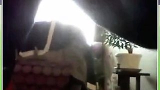 Vieille montre son cul - Une webcam franaise avec une grann