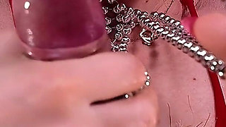 Santa's Shiny Surprise: Long Chain Edge to 5 Swallowed Blast