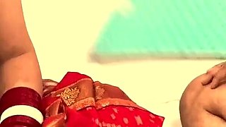 Taylor aunty fucked by village boy, he had come to take mummy's blouse, Hindi sex video