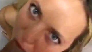 Her blue eyes turns me on