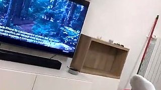 Amateur Foot Fetish Girlfriend Sucks and gives a Footjob