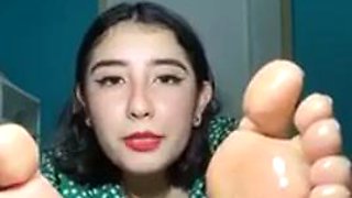 Latina teased her feet on live: Amateur, Babe  Solo Porn