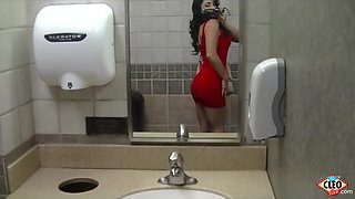 Cleo Naughty Bathroom Solo