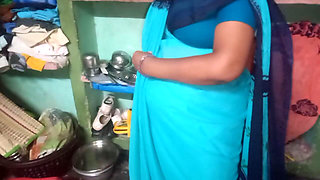 Indian Aunty Saree Changing Porn Video