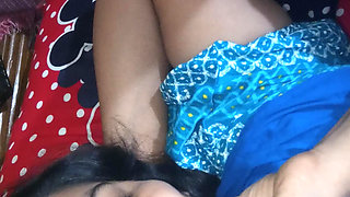 Indian Bhabhi And boyfriend Sex in Hotel Room