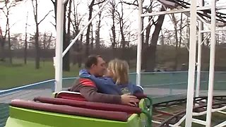 Chick rides tool in fun park