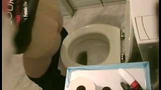 japanese wife four times on toilet