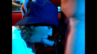 Intense and Hot Anal Sex for a Young Girl with a Soft and Round Ass