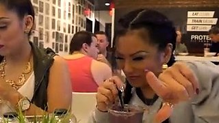 Amateur Webcam Teen Flashes Masturbates