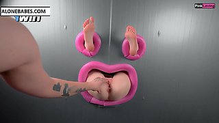 Gloryhole Passion Shakes Foot with Curvy Heat